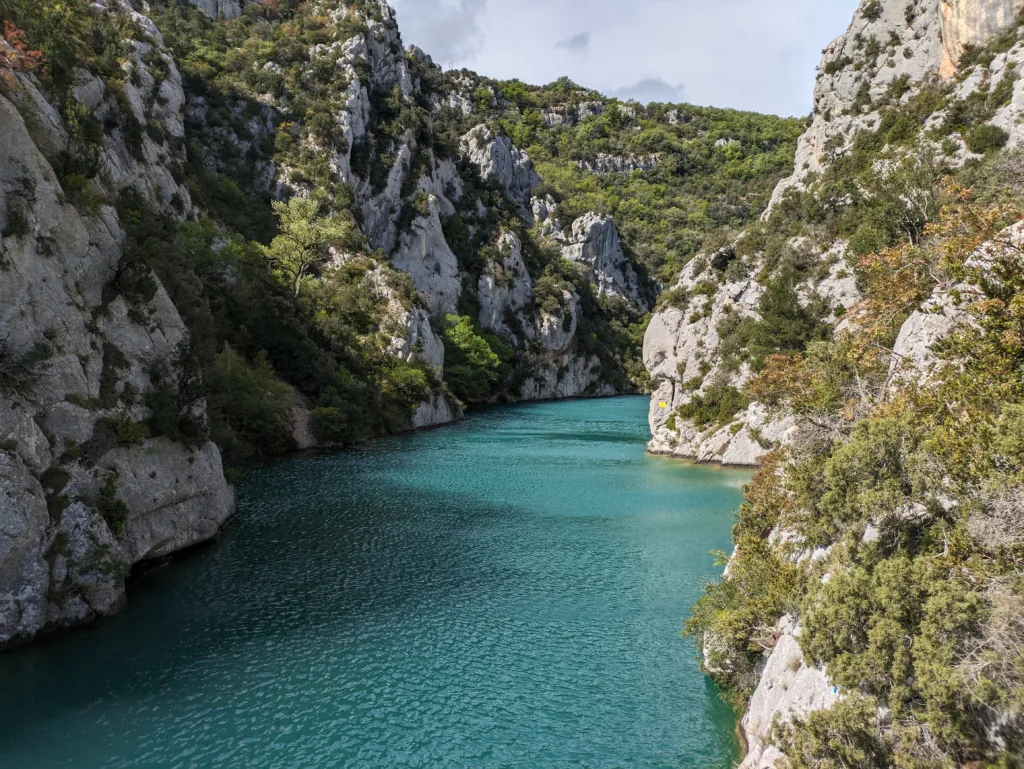 Sentier du garde-canal de Verdon : les yeux dans le bleu