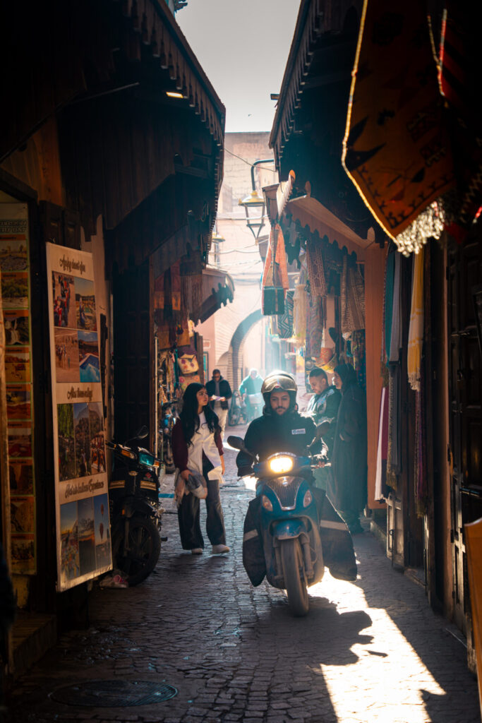 Cyrille Ardaud Est en Ouest blog voyage organisation maroc marrakech agafay desert semaine vacances voyage week end voir ()