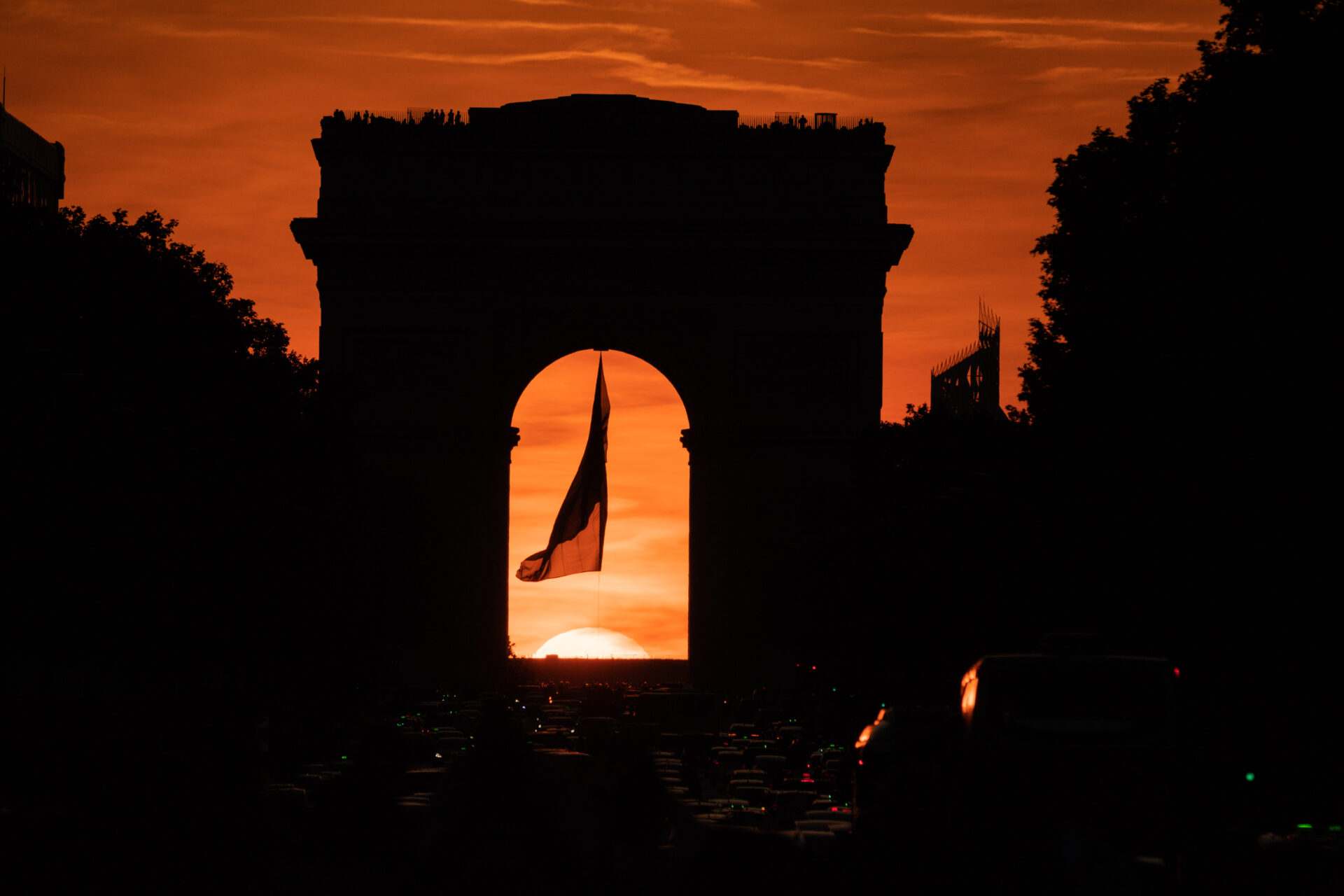 Est en Ouest fr Cyrille Ardaud Redon paris henge arc triomphe ile de france sunset sunrise coucher soleil lever champs elysee meilleure vue panorama sublime